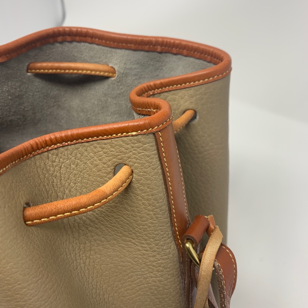 Dooney & Bourke Bucket Bag! - Picture 9 of 10